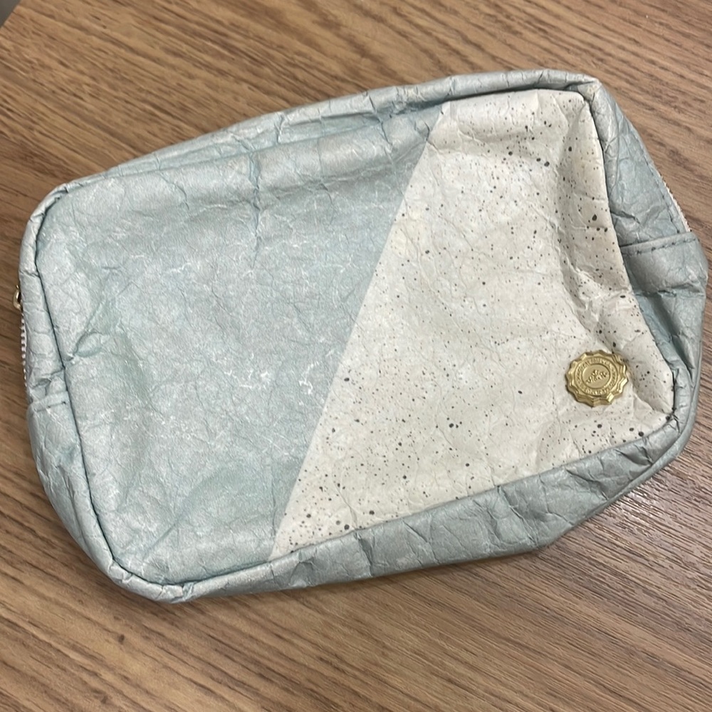 Saje Travel Makeup Bag Pouch Essential Oils Brand New